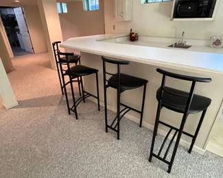 4 BARSTOOLS