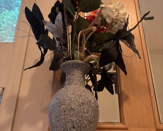 VASE WITH FLOWERS