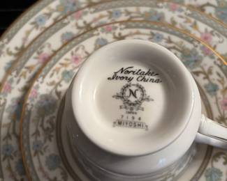 PATTERN IS MIYOSHI IVORY BONE