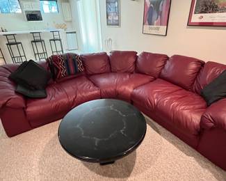 LEATHER SECTIONAL