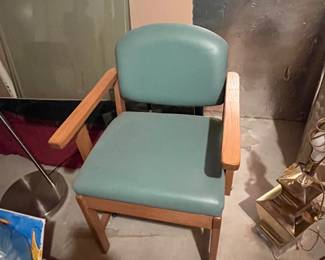 ONE SIDE CHAIR