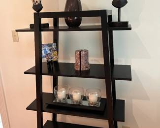 SHELF AND DECOR