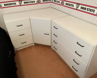 WHITE BEDROOM SET BY TECHLINE