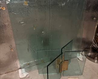 GLASS COCKTAIL TABLE