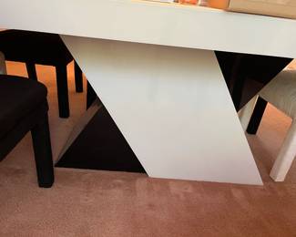 BASE AND SIDE OF DINING TABLE