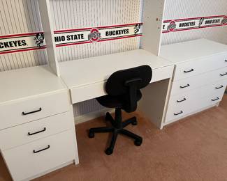 WHITE BEDROOM SET BY TECHLINE