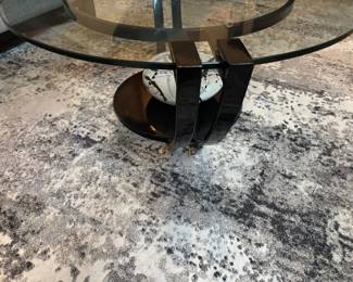 GLASS TOP AND BLACK BASE TABLE