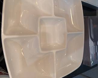 SERVING DISH