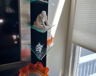 DECOR ON BUILT IN SHELF (NFS)