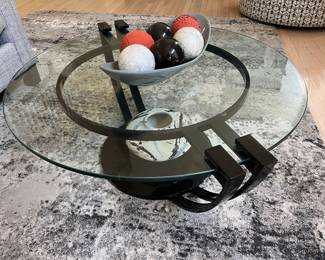 ROUND GLASS COFFEE TABLE