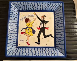 SERVING PLATE