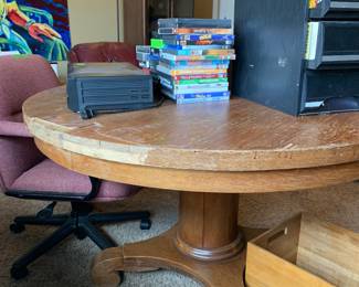 PRESALE ITEM #15 - Round Oak Table (would make a great Christmas Tree Stand)   $50