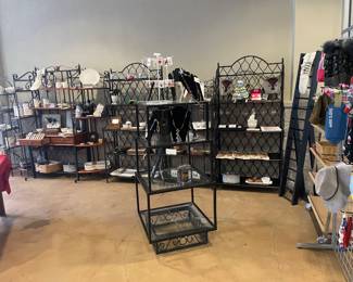 SOME OF THE BAKERS RACKS ARE FOLDING  