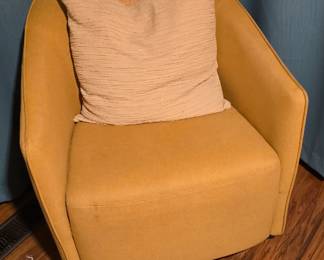 Rocking char and pillow