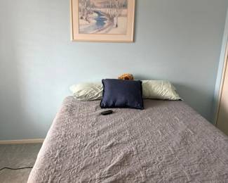 Queen Size Bed With Adjustable Base