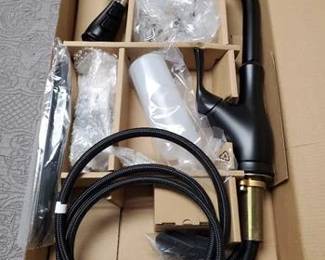 Pull- down kitchen faucet