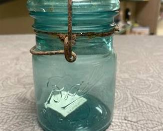 Vintage Jar Ball Sure Seal