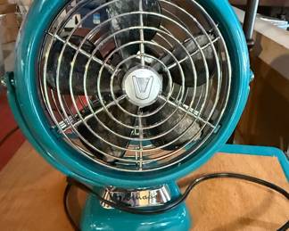 Vornado Vintage 6 Air Circulator Fan