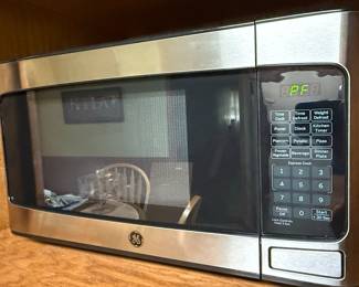 GE Appliances JES1145SNNSS Countertop Microwave Oven