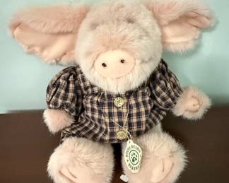 Boyds Bears "Kaitlin McSwine" Plush Pig