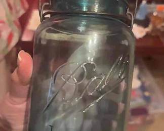 Antique Ball Ideal Glass Jar with Wire bail and lid