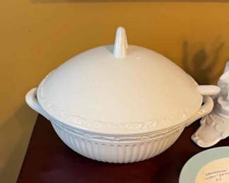 Mikasa "Italian Countryside" Soup Tureen