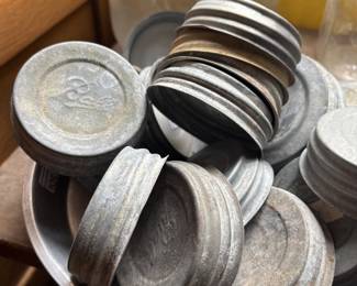 Antique lids