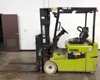Clark TMG 25 Forklift And Charging Station
