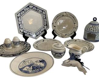 543 - Collection Rabbit Adorned Stoneware Items (Description): A collection of decorative pottery featuring  blue and white designs of rabbits with a  crackle glaze finish.
