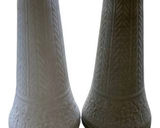 5551 - 2 Ceramic Bases