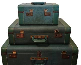 3722 - 3 Pc Vtg Teal Hardcase Luggage Set (Description): A set of three vintage hardcase luggage  pieces in coordinating shades of teal and  forest green. The set includes a train case  and two larger suitcases of graduated sizes,  each featuring brass-toned hardware, metal clasps, and matching handles. The cases  display contrast stitching details along the  edges. Shows wear consistent with age and  use.