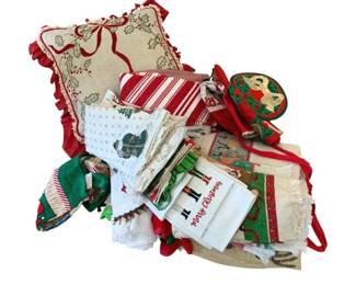 1370 - Christmas Towels & Accessories (Description): A collection of Christmas towels and  accessories. This assortment includes various  holiday-themed textile items perfect for  seasonal decorating.