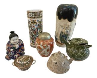 334 - Lot of Asian Items As Is All Repaired (Description): A lot of Asian items sold as is. All pieces  have been repaired. The collection includes  various decorative objects of Asian origin.