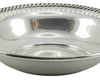 95 - Watson Company Sterling Silver Bowl 1"x5.5" (Description): Watson Company sterling silver bowl featuring  a classic design. Measures 1 inch in height  and 5.5 inches in diameter. Weighs 2.04oz.