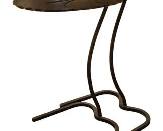 5005 - Set of 2 Salterini Lily Pad Nesting Tables (Description): 21 x 11 x 14