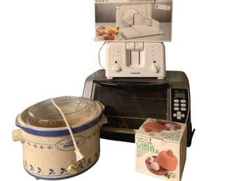 3103 - Lot of Small Kitchen Appliances (Description): Used as is electric/electronic/mechanical  item. No guarantee all components, untested.