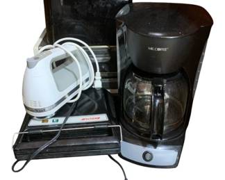 1150 - Group Lot Kitchen Appliances (Description): Used as is electric/electronic/mechanical  item. No guarantee all components, untested.