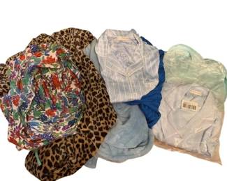 2222 - Assorted Robes, Pajamas & More (Description): sizes S-M
