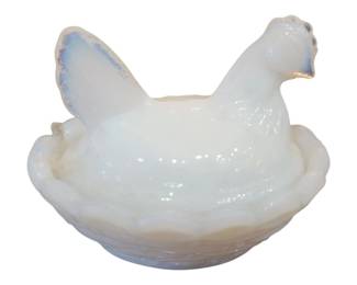 635 - Vintage Hen on Nest Milk Glass Salt Dip 2x2.5