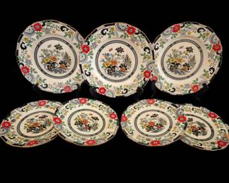 492 - 7 Coalport Kings Ware Canton Plates 7.5, 9.5" (Description): Set of seven Coalport Kings Ware Canton  plates featuring a chinoiserie design with  polychrome floral decoration. The pattern  displays a central medallion with a pagoda  and garden scene surrounded by red, yellow, and orange flowers with green foliage against  a cream ground. Decorative border elements  include paisley motifs, Greek key patterns,  and scattered blooms. The plates feature  scalloped edges with gilt trim. Set includes