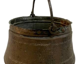 214 - Antique Copper Cauldron w/ hammered texture (Description): and handle - 10 x 6