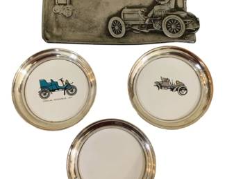 401 - Assorted Items 8"x5" (Description): Assorted items measuring 8 inches by 5  inches.