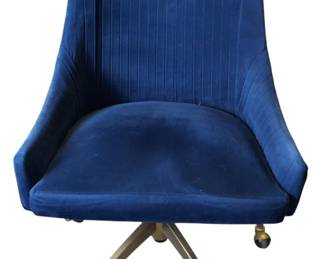 2526 - Office Chair 36"x27"x22" (Description): Office chair measuring 36 inches in height,  27 inches in width, and 22 inches in depth.