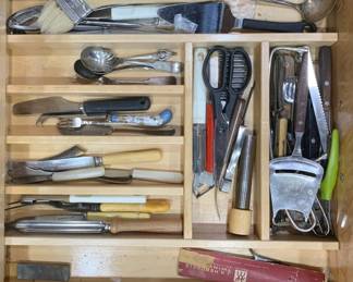 1142 - Drawer Lot Kitchen Utensils