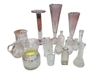 686 - Assorted Lot of Vintage Glassware