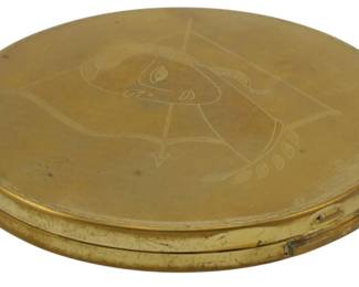 1763 - Vintage Art Deco Engraved Woman Compact 3.5" (Description): Vintage Art Deco compact featuring an  engraved woman design on the lid. Measures  3.5 inches in diameter.
