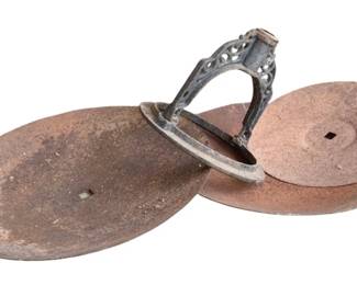 5556 - 4 Cast Iron Items