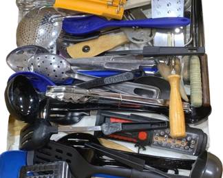 1094 - Drawer Lot of Utensils