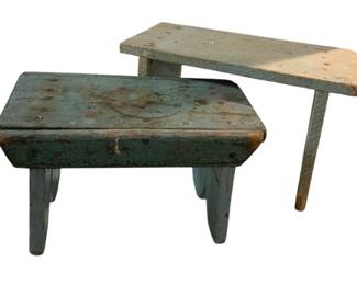 3095 - 2 Primitive Stools