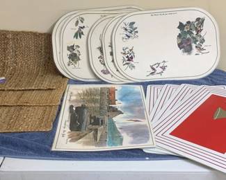 1572 - Lot of Assorted Placemats